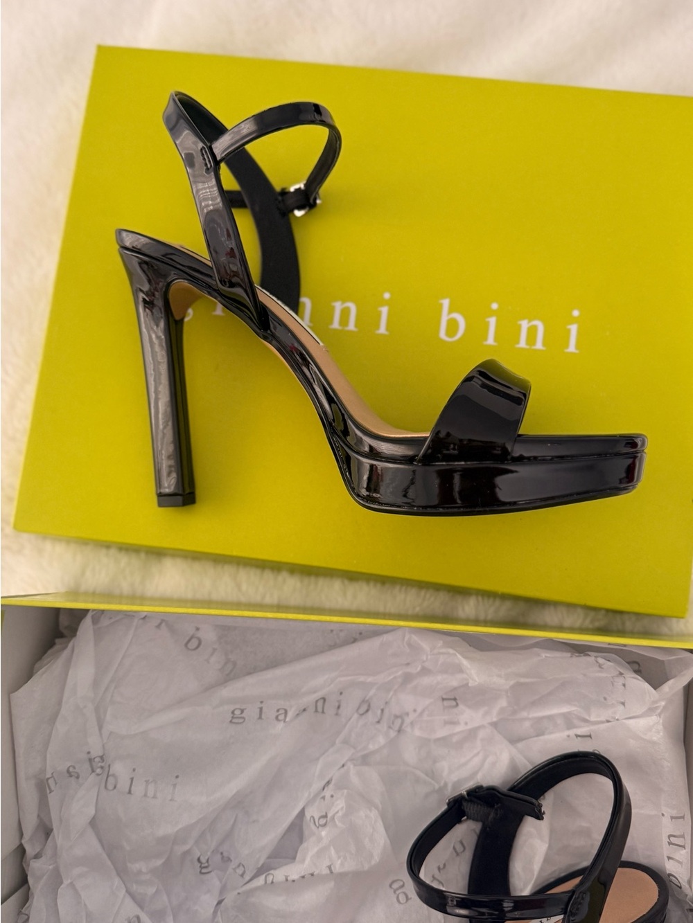 Gianni Bini Black Patent Platform Heels - Picture 2 of 2